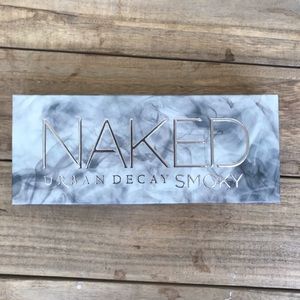 Urban Decay Naked Smokey Palette